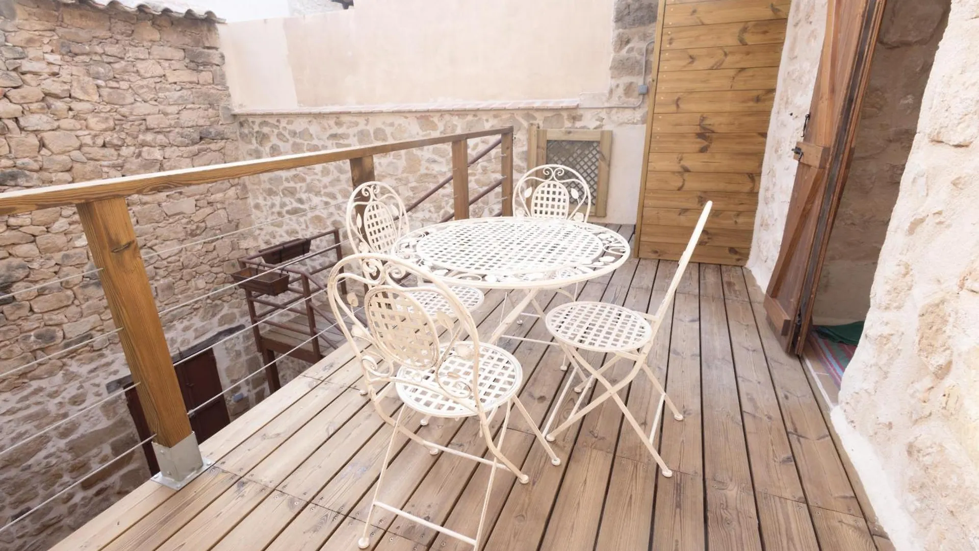 Lo Raconet D'Arnes Apartment 0*, Arnes